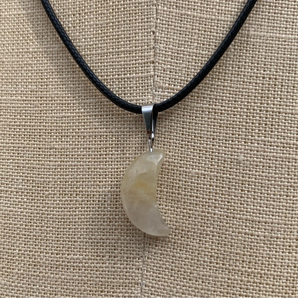 Handmade Genuine Stone Moon Amulet Necklace - Picture 2 of 12